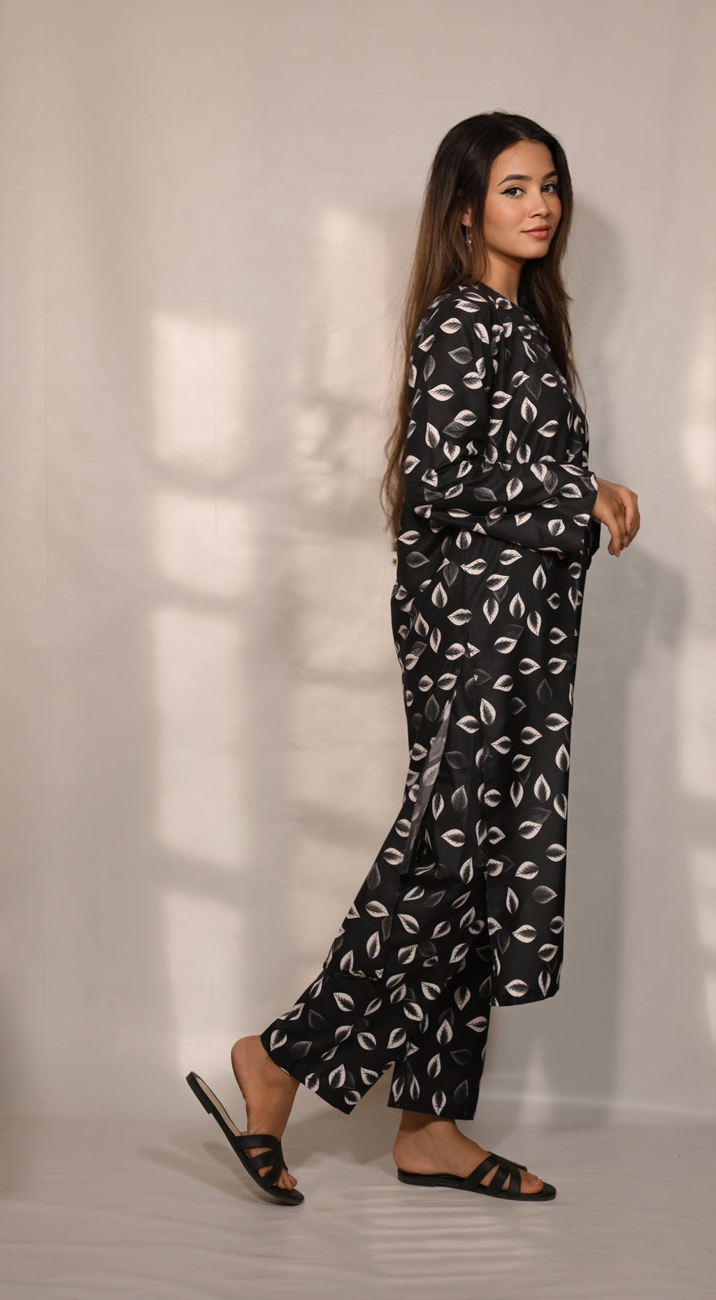BLACK SMALL LEAF 2 PC