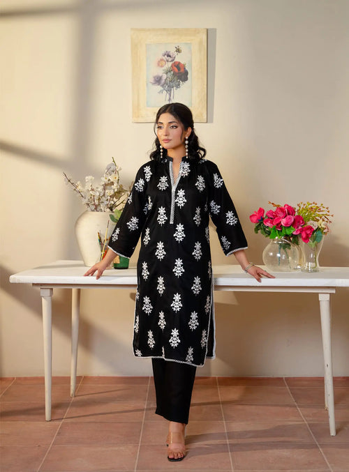 Black Chic 2PCS