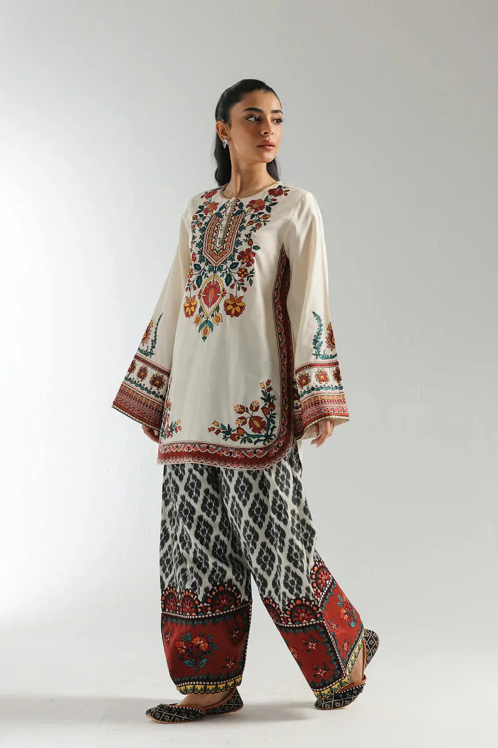 Gulistan Charm 2pc